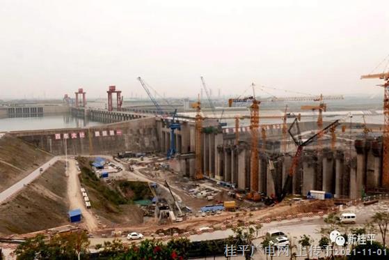 “粵桂瓊十四市報業(yè)聯(lián)盟”主流媒體記者聚焦我市，到大藤峽水利樞紐工程進行采風采訪活動