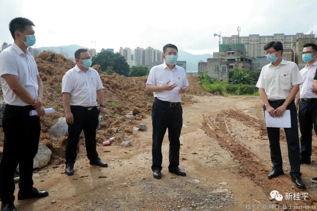 韋慶強(qiáng)帶隊(duì)調(diào)研四路提升改造工程項(xiàng)目建設(shè)和城鎮(zhèn)棚戶區(qū)改造情況