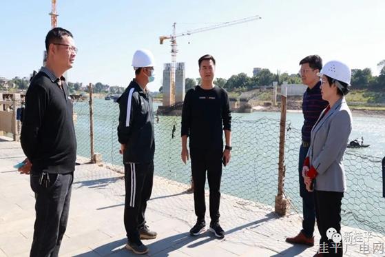 黃德佳調(diào)研入江排污口管理工作,、沙崗大橋項目建設(shè)工作