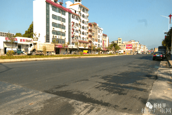 桂平市加強(qiáng)道路建設(shè) 拓寬人民發(fā)展致富路