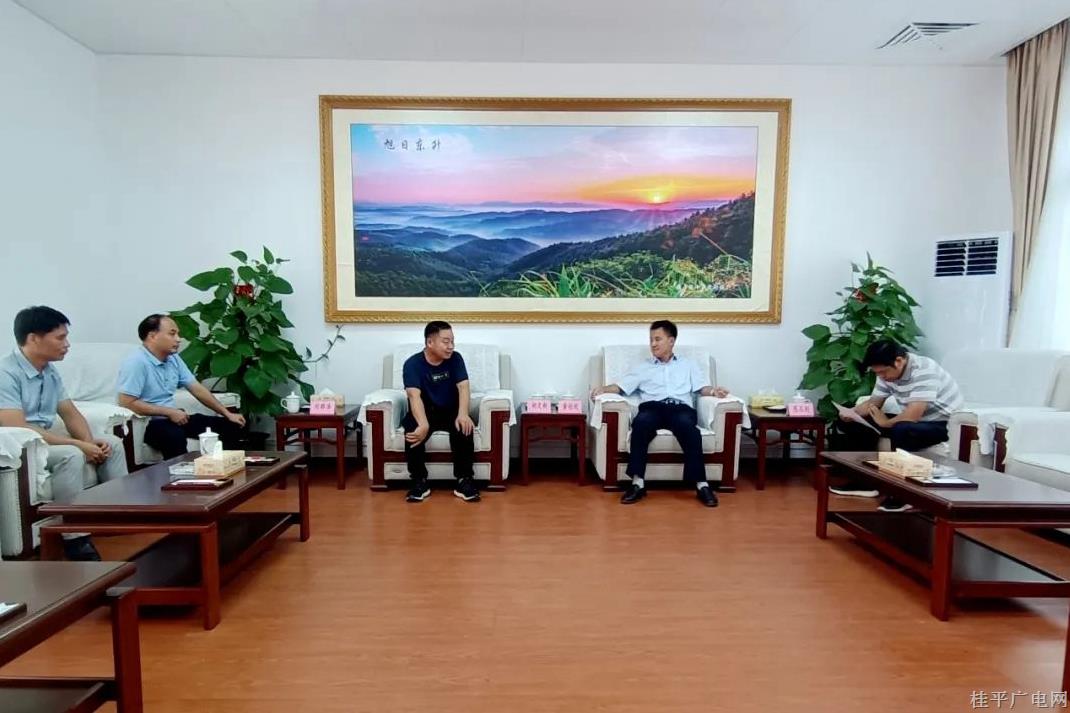 黃創(chuàng)優(yōu)會(huì)見湖北潛網(wǎng)生態(tài)小龍蝦產(chǎn)業(yè)園集團(tuán)有限公司執(zhí)行董事胡定新一行