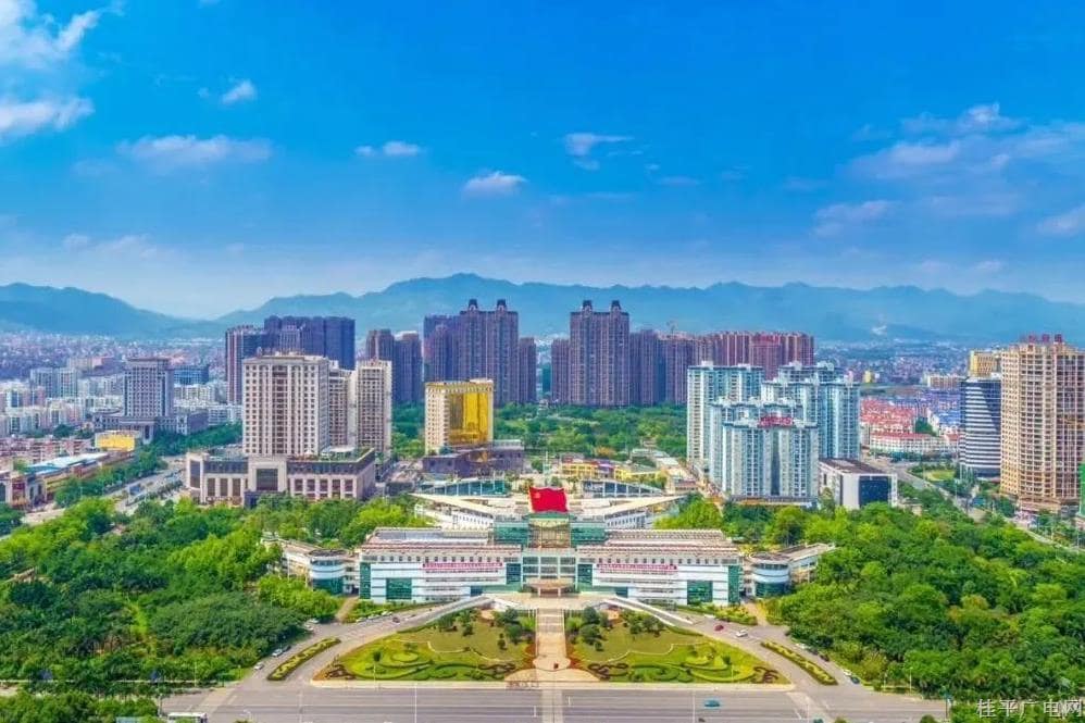 市委,、市政府向大家致以新年祝福