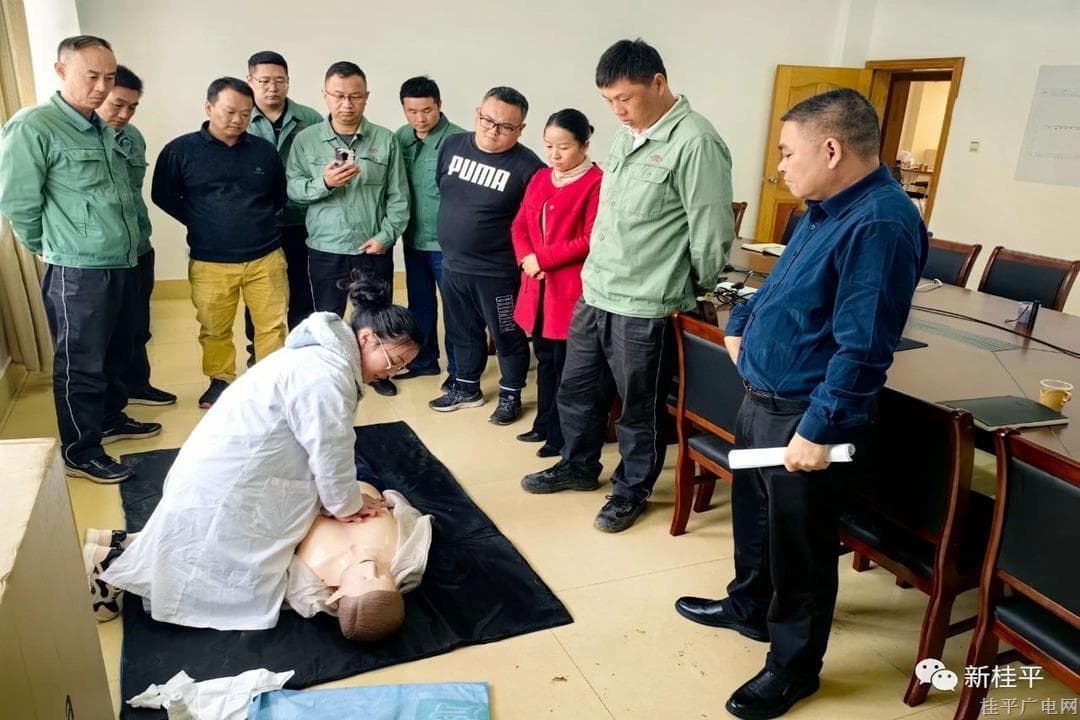 【新時代文明實(shí)踐】馬皮鄉(xiāng)開展“送醫(yī)療服務(wù)進(jìn)企業(yè)”活動