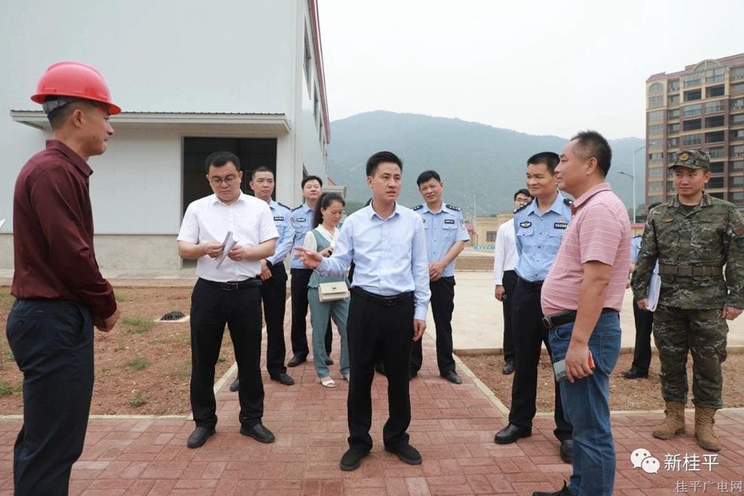 黃創(chuàng)優(yōu)開(kāi)展有關(guān)項(xiàng)目建設(shè)調(diào)研