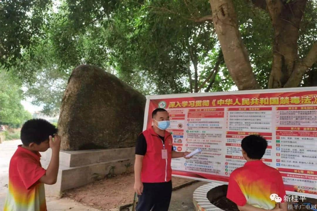 根鎮(zhèn)人大：加強平安木根建設(shè) 提升群眾安全感滿意度