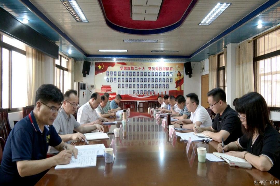 貴港市人大調(diào)研組到我市開展醫(yī)療衛(wèi)生重大項目建設(shè)與運行現(xiàn)狀及對策課題調(diào)研