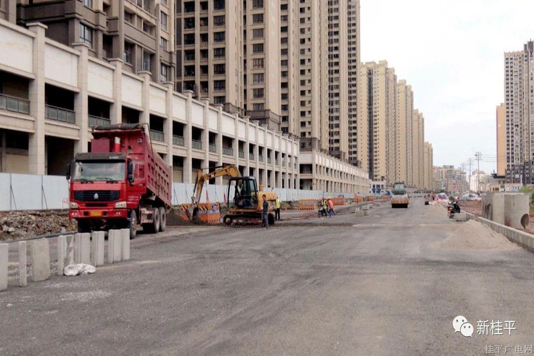 推進道路建設(shè) 打造暢行路網(wǎng)——興桂路項目建設(shè)有序推進