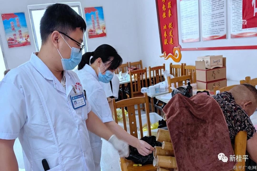 石咀鎮(zhèn)衛(wèi)生院開展健康義診活動(dòng)