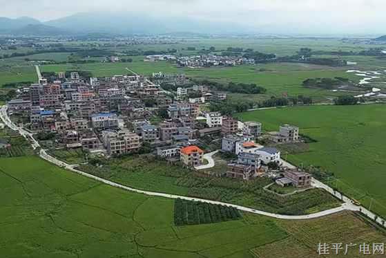 石龍鎮(zhèn)新村村:夯實民族特色村寨建設(shè) 為鄉(xiāng)村振興注入新活力