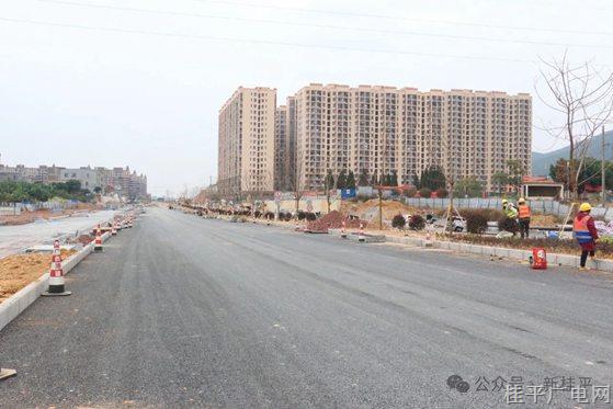  桂平：興桂路二期項目建設(shè)刷新“進(jìn)度條” 主車道預(yù)計元旦通車