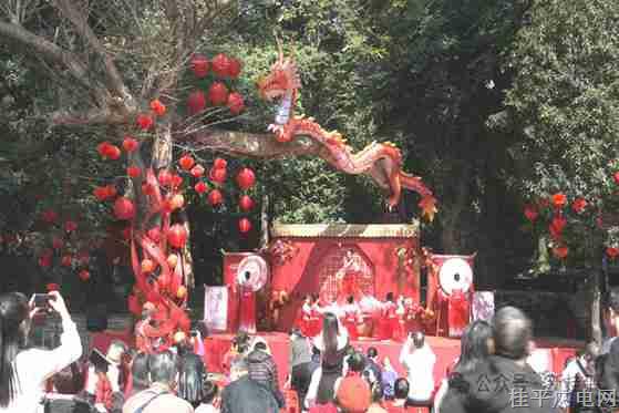 【網(wǎng)絡中國節(jié)?春節(jié)】龍年大年初二  桂平西山旅游熱度不減 游客悠享山水文化魅力