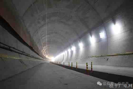 柳梧鐵路LWZQ-4標新安隧道單洞掘進過半