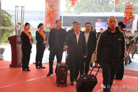 出席貴港市第六屆人民代表大會第七次會議的桂平代表團今日順利報到