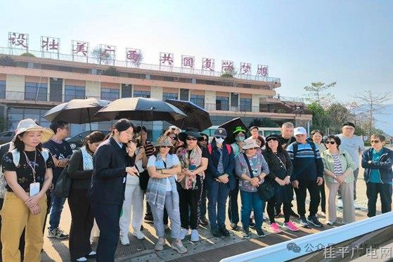 澳門廣西社團(tuán)聯(lián)合總會(huì)及澳門廣西貴港交流促進(jìn)會(huì)代表團(tuán)到桂平市開展“潮聚三月三?和諧在八桂”活動(dòng)