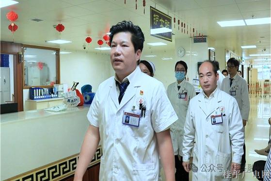 勞動(dòng)者之歌 | 拒絕紅包、親手相助,！桂平這位醫(yī)生為何讓患者如此信賴,？